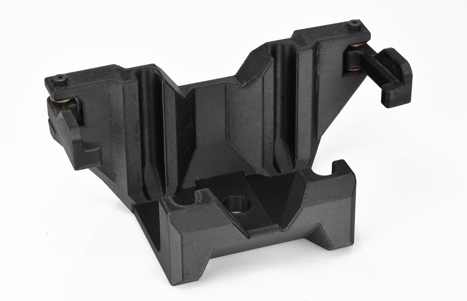 Leaf spring U-bolt fixture, customized using GrabCAD Advanced FDM from Stratasys.